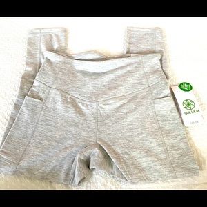 Gaiam Om High Rise Relax Capri